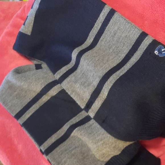 Raven claw, 2 sided scarf. - Picture 4 of 4